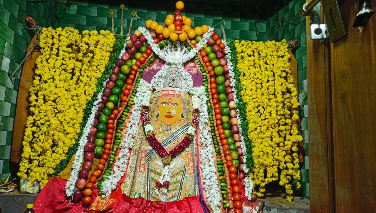 Decorated inner sanctum deity