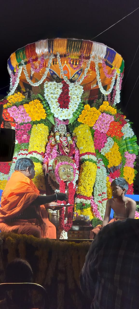 Night pooja during flower alankaram